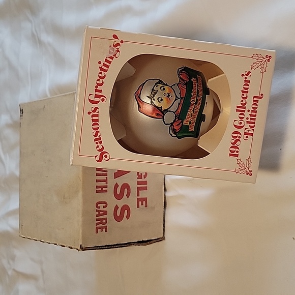 NEW Campbell Kids 1989 Collectible Ornament - Picture 2 of 2